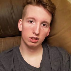 Meet your Posher, Ethan